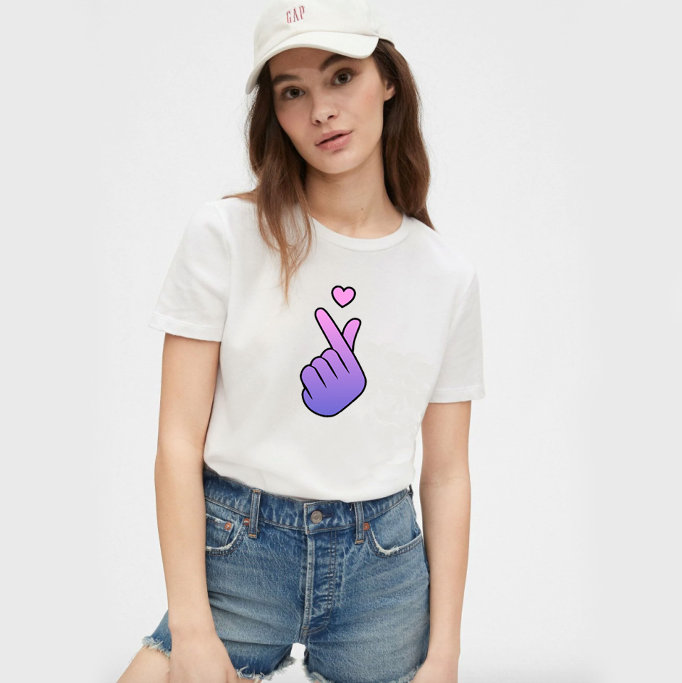KPOP Hand Sign T-shirt