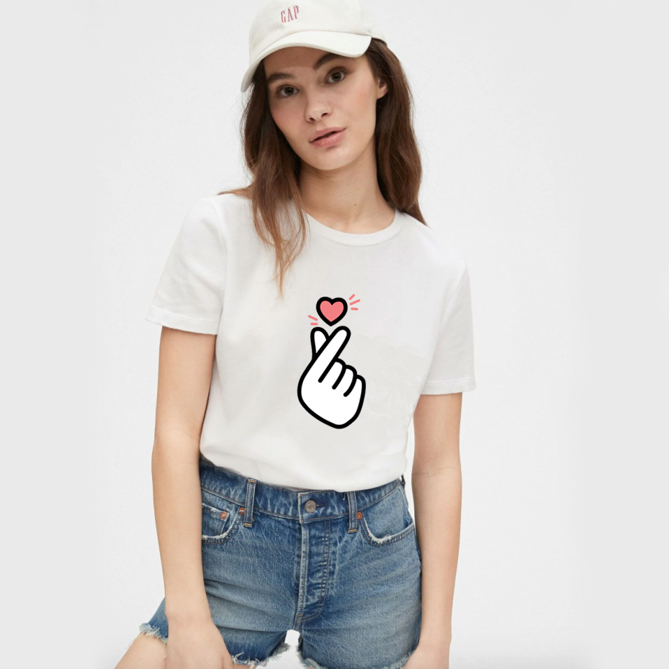 KPOP Hand Sign T-shirt